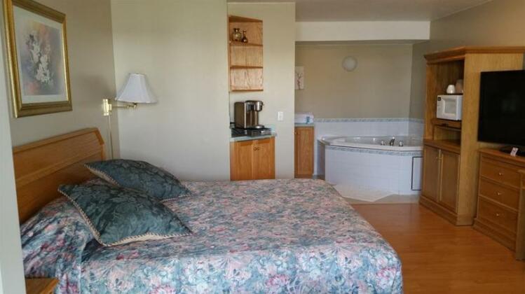 Athabasca Lodge Motel - Photo4