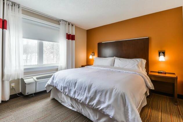 Four Points by Sheraton Barrie - Photo3