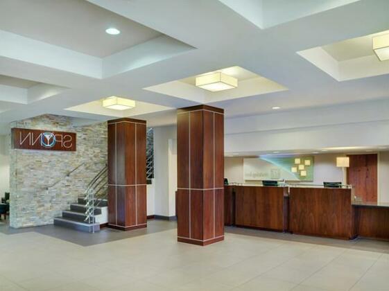 Holiday Inn Barrie Hotel & Conference Centre - Photo2