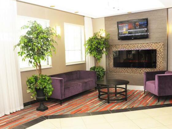 Holiday Inn Express Hotel & Suites Barrie - Photo3