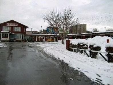 The Barrie Motel - Photo2