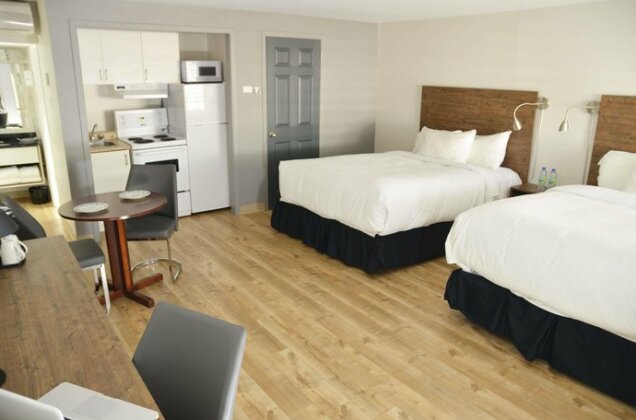 Dannys Hotel Suites SureStay Collection by Best Western - Photo5