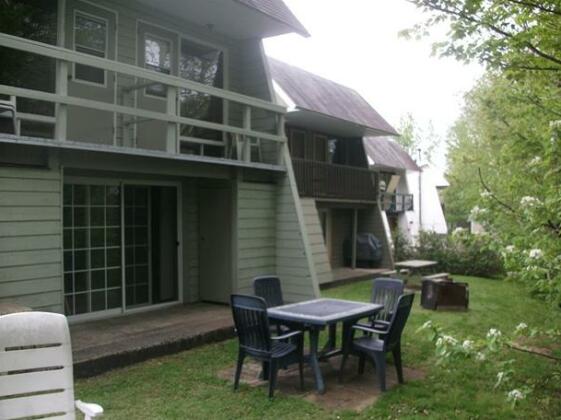 Les Chalets Bo-So-Met - Photo2