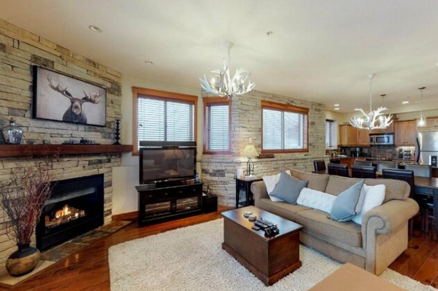 Snowbirds Lodge - Photo2