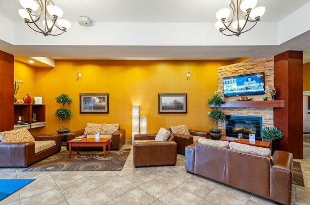 Holiday Inn Express & Suites Clarington - Bowmanville - Photo5