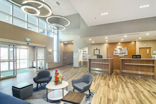 Holiday Inn Hotel & Suites - Calgary Airport North - Photo4