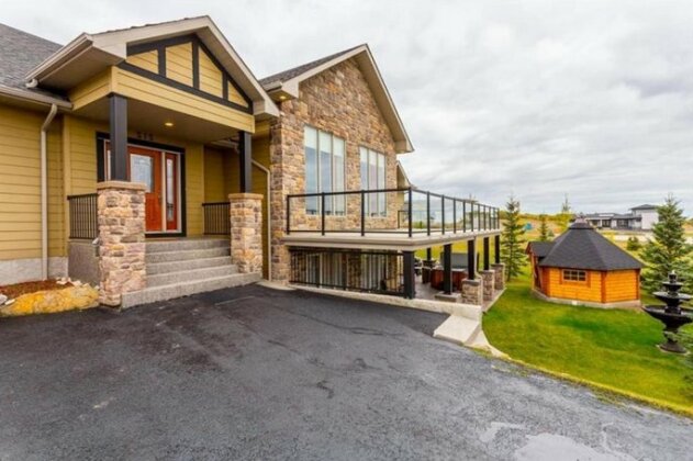 Villa Hermosa Calgary Bearspaw Country House Suite