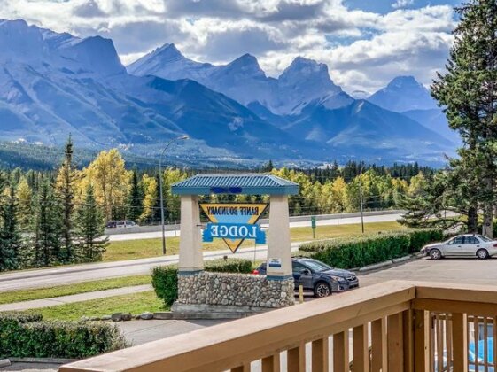 Banff Boundary Lodge - Mountain View 2 Bedrooms Unit - Photo2