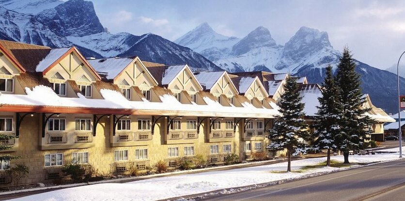 Canmore Inn & Suites - Photo2