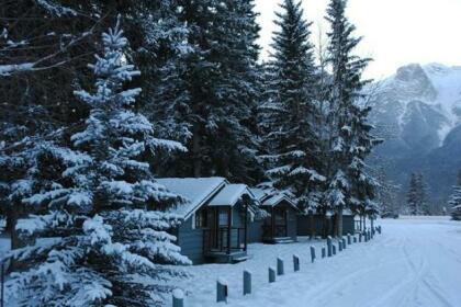 Rundle Cabins