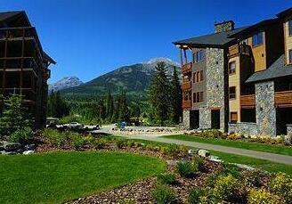 Spring Creek Vacations - Rundle Cliffs Lodge - Photo3