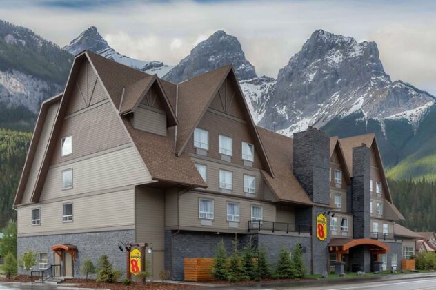 Super 8 by Wyndham Canmore - Photo4