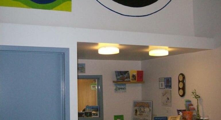 Aurora Inn - Photo2