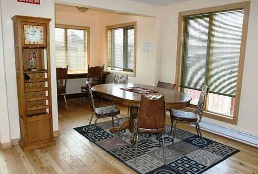 Tundra House Hostel - Photo5