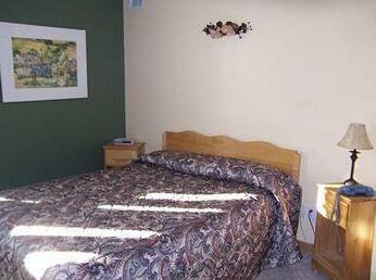 North Adventure Inn - Photo4