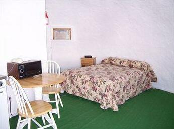 North Adventure Inn - Photo5