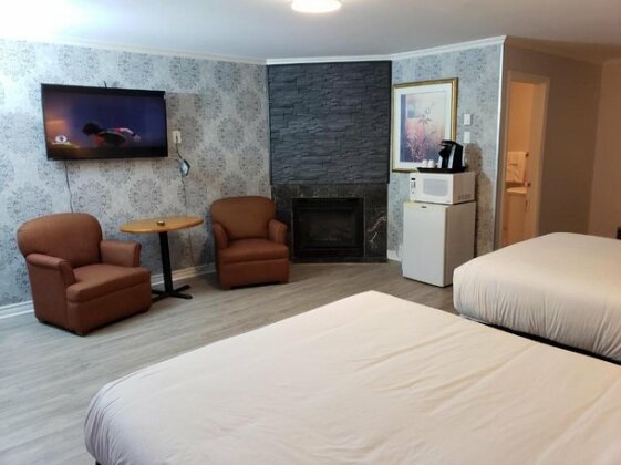 Regency Inn & Suites Cornwall - Photo5