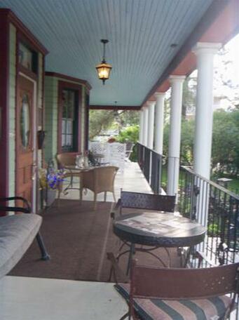 Cranbrook Premiere Residence B&B - Photo4
