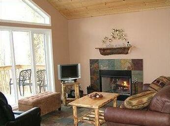 Escape Away Cranbrook - Photo2