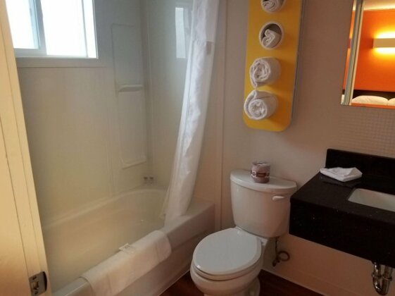 Motel 6 Cranbrook - Photo2