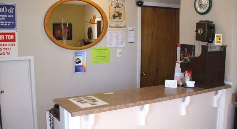 Traveller Motel - Photo2