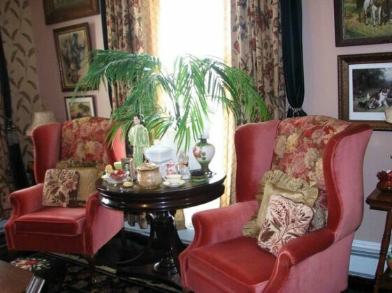 The Breakers Bed and Breakfast - Photo2