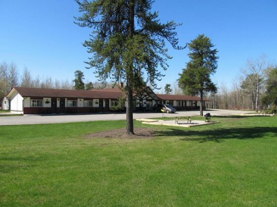 Hide Away Motel - Photo3