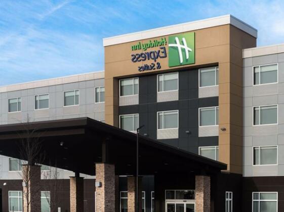 Holiday Inn Express & Suites - West Edmonton-Mall Area