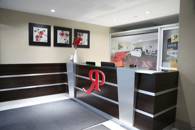 Royal Lodge Edmonton - Photo3