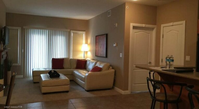 Tranquil luxurious 2BR Condo - Photo2