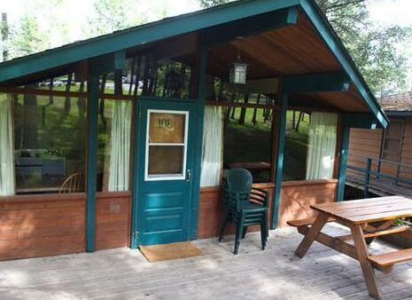 Fairmont Hot Springs Resort