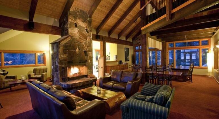 Alpine Lodge Fernie - Photo2