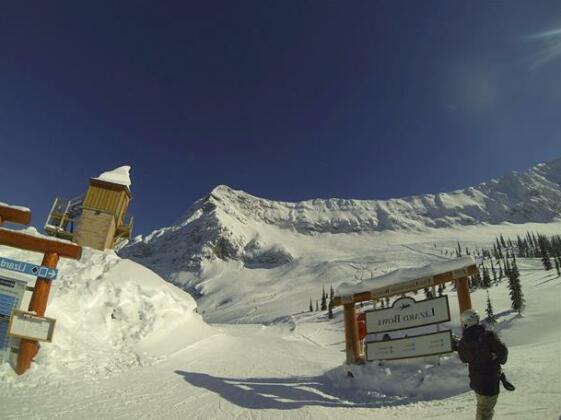 Fernie Slopeside Lodge - Photo2