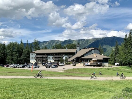 Griz Inn Fernie - Photo2