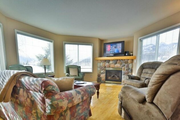Riverside Condos - Photo3