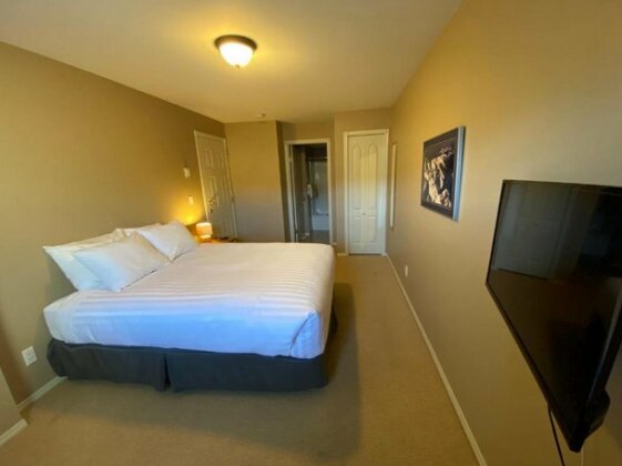 Riverside Condos - Photo5