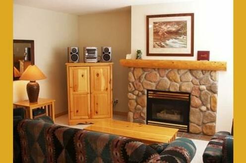 Stone Creek Chalets by Fernie Central Reservations - Photo4