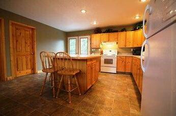 Timberline Chalets & Lodges by FCR - Photo4
