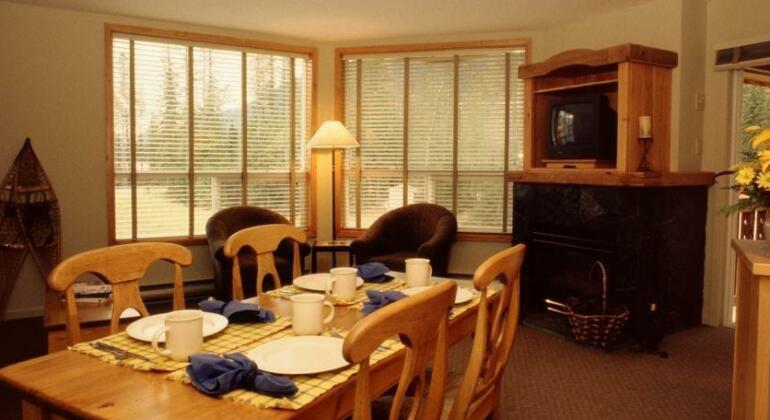 Timberline Lodges by bnBeyond Vacations - Photo3