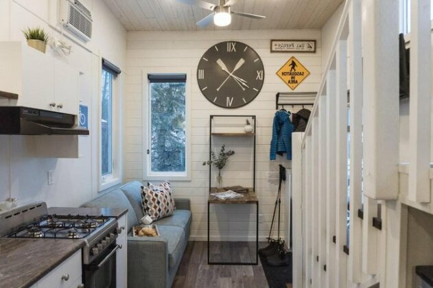 Tiny Homes by Snow Valley Lodging - Photo2