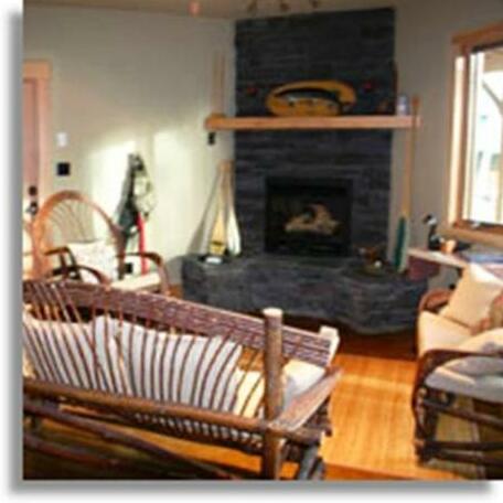 Twisted Timber Guest House - Photo3