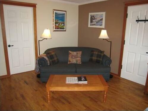 Canadian Rockies Inn - Adults only - Photo4