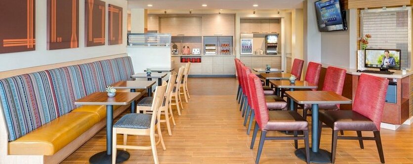 TownePlace Suites by Marriott Fort McMurray - Photo3