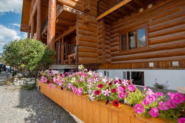 Northern Rockies Lodge - Photo5