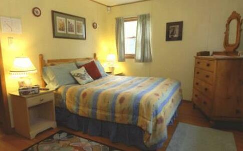 Riversong Bed & Breakfast - Photo3