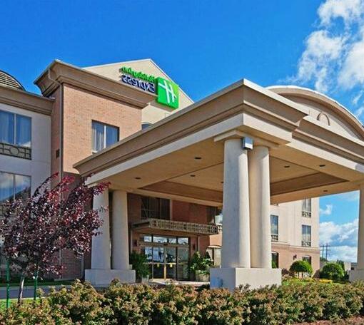 Holiday Inn Express and Suites Guelph - Photo4
