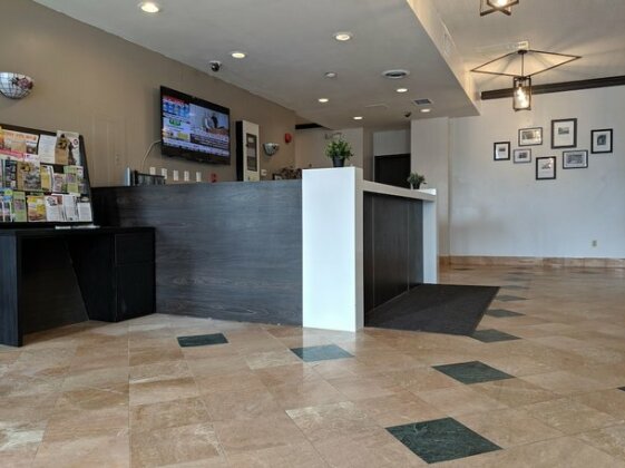 Royal Inn and Suites at Guelph - Photo4