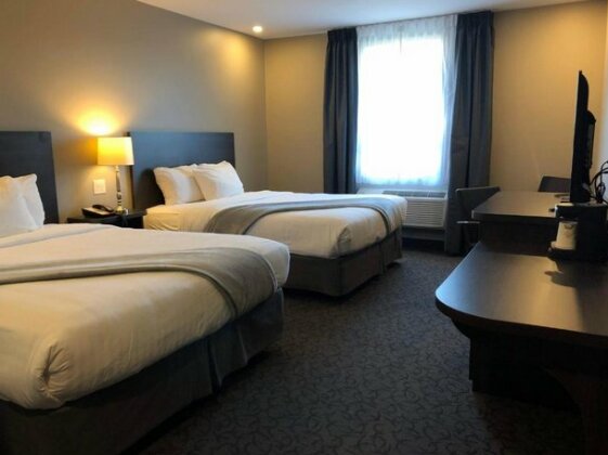 Villa Inn & Suites
