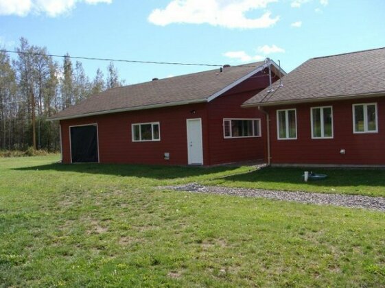 Knotty Pines Bed & Breakfast - Photo2