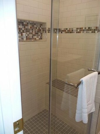 Chestnut Lane Bed and Breakfast - Photo4